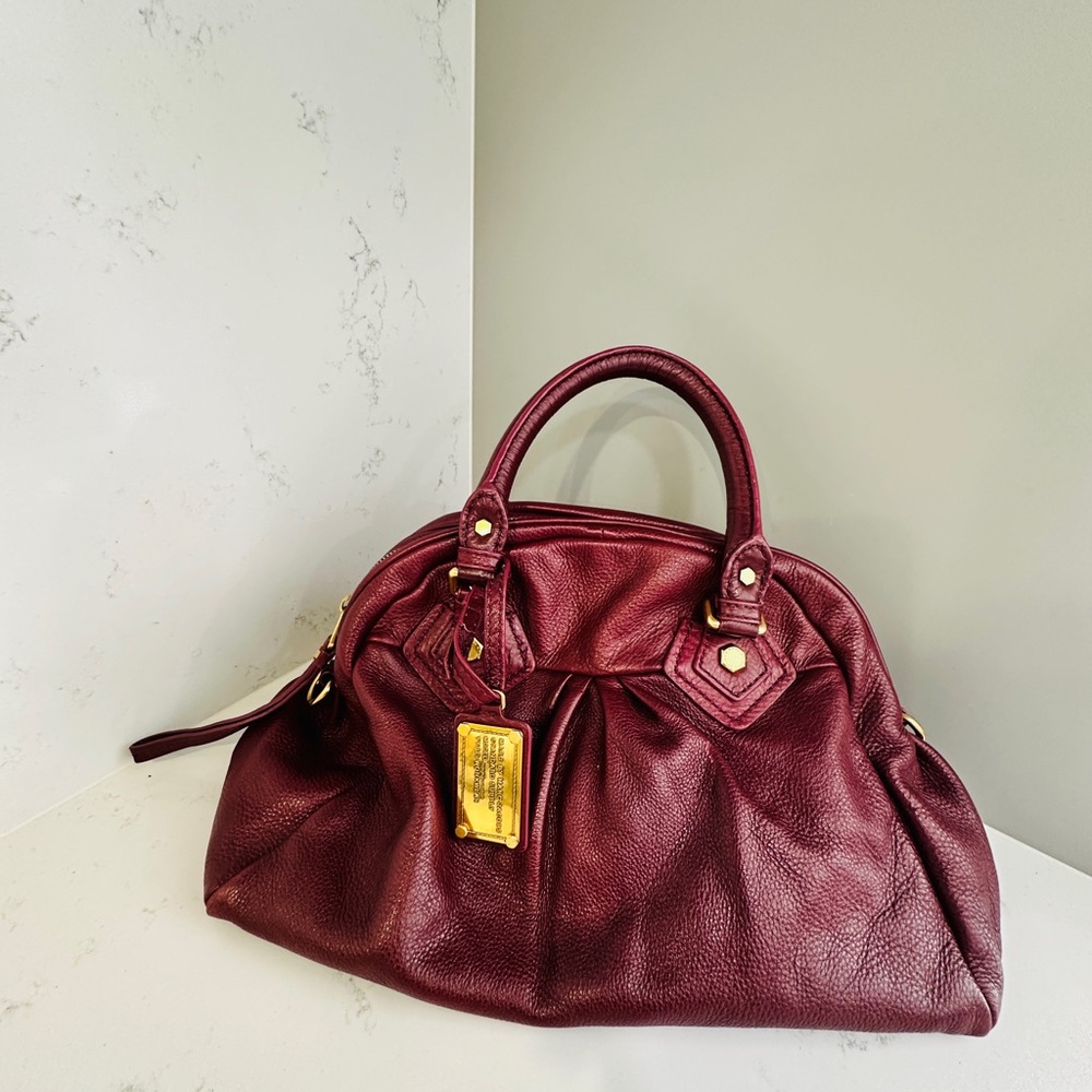 Timeless Marc by Marc Jacobs handbag in a rich Wine/Burgundy shade.
